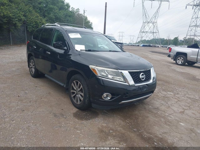 2016 NISSAN PATHFINDE SV