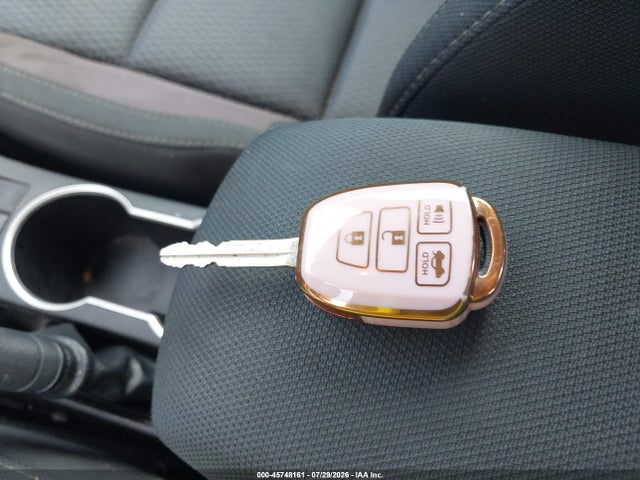 2017 TOYOTA COROLLA LE 11
