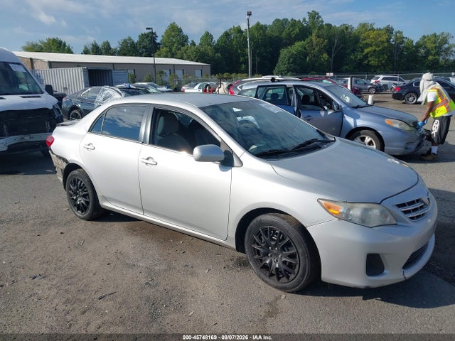 2013 TOYOTA COROLLA LE
