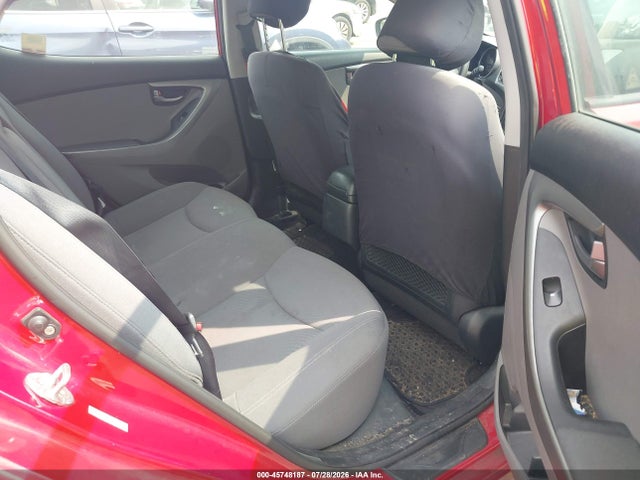 صورة 8 لـ 2015 Hyundai ELANTRA SE