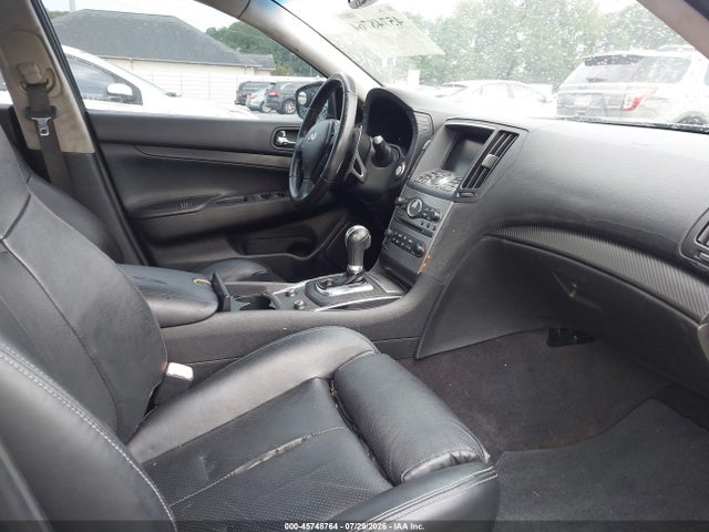 صورة 5 لـ 2010 Infiniti G37 JOURNEY