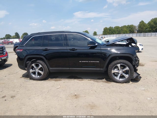 2025 JEEP GRAND CHEROKEE LIMITED 4X4 13