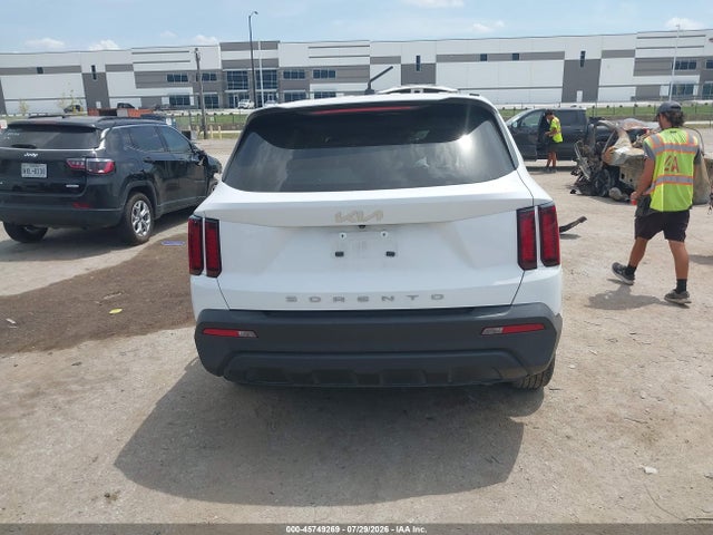 2022 KIA SORENTO LX 16