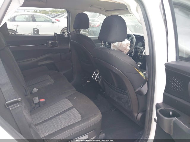 2022 KIA SORENTO LX 8