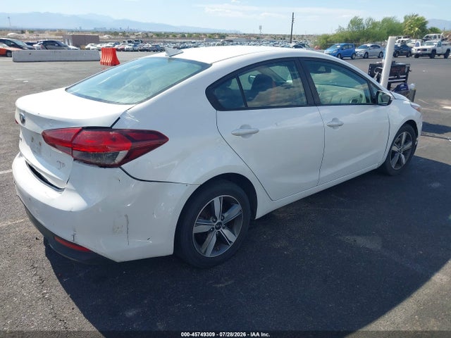 صورة 4 لـ 2018 KIA FORTE LX