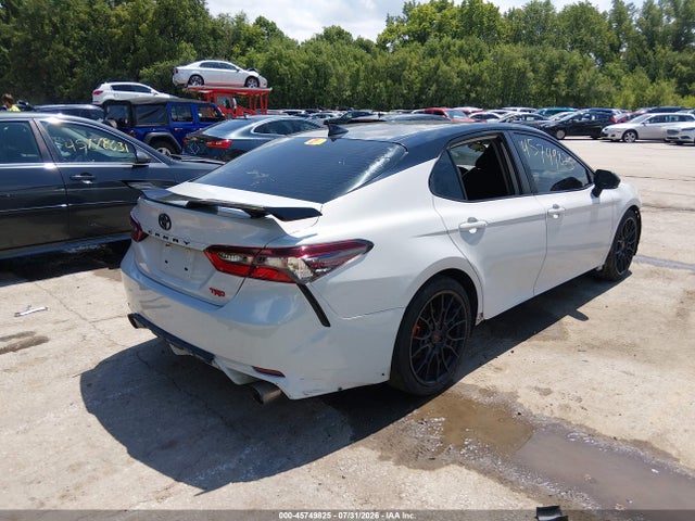 صورة 4 لـ 2021 Toyota CAMRY TRD