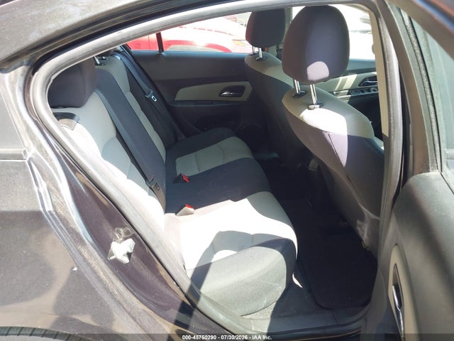 صورة 8 لـ 2015 Chevrolet CRUZE LS AUTO