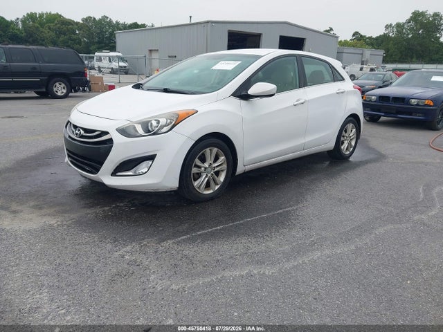 2014 Hyundai ELANTRA GT — фото 2