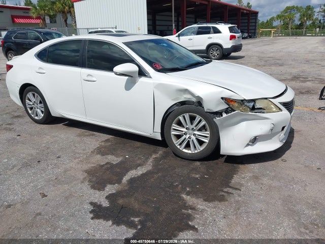 2013 LEXUS ES 