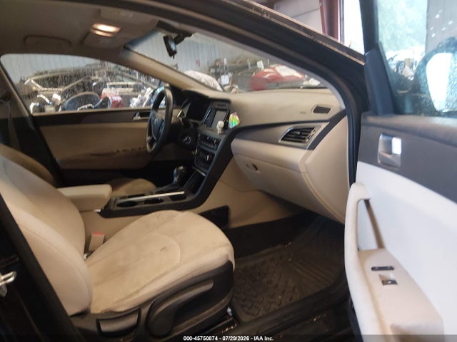 صورة 5 لـ 2016 Hyundai SONATA SE