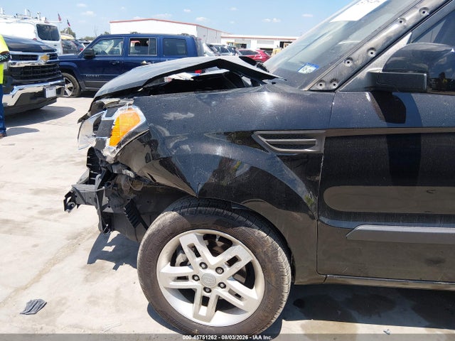 2010 KIA SOUL + 照片 13