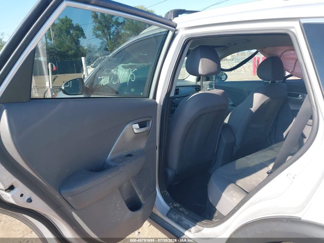 2019 KIA NIRO LX 8