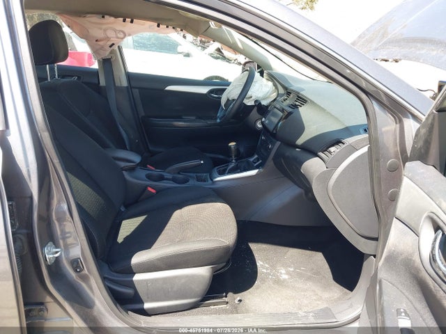 2019 Nissan SENTRA S 照片 5