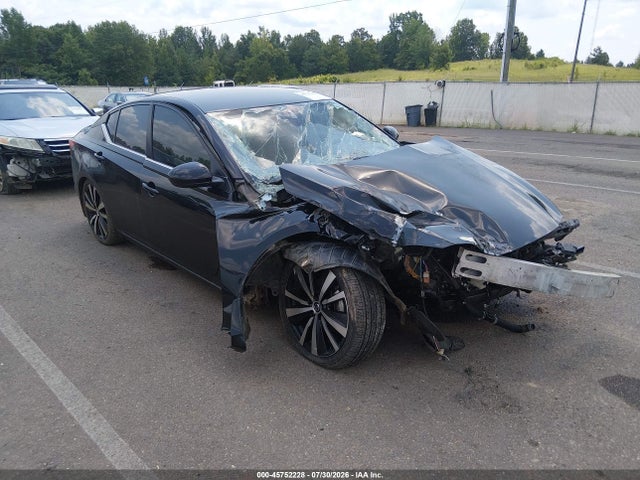 2022 NISSAN ALTIMA SR FWD