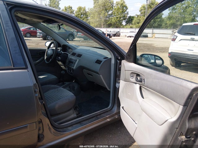 صورة 5 لـ 2005 FORD FOCUS ZX4