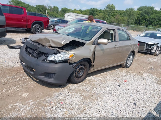 2010 Toyota COROLLA LE 照片 2