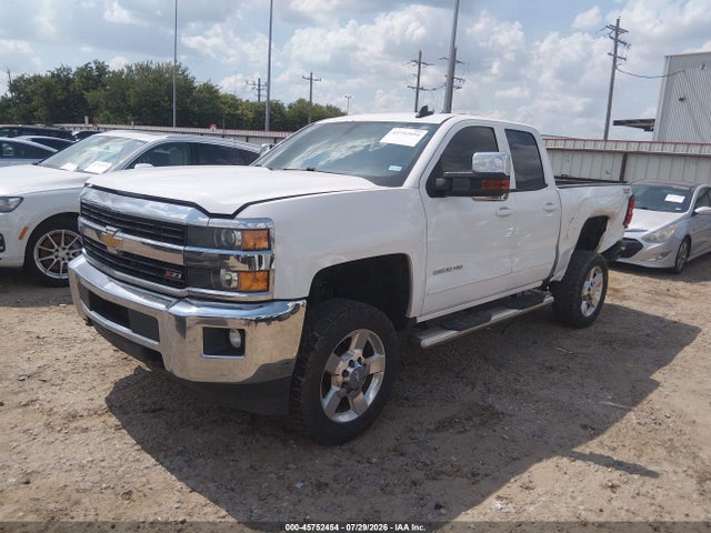 2016 Chevrolet SILVERADO 2500HD LT — фото 2