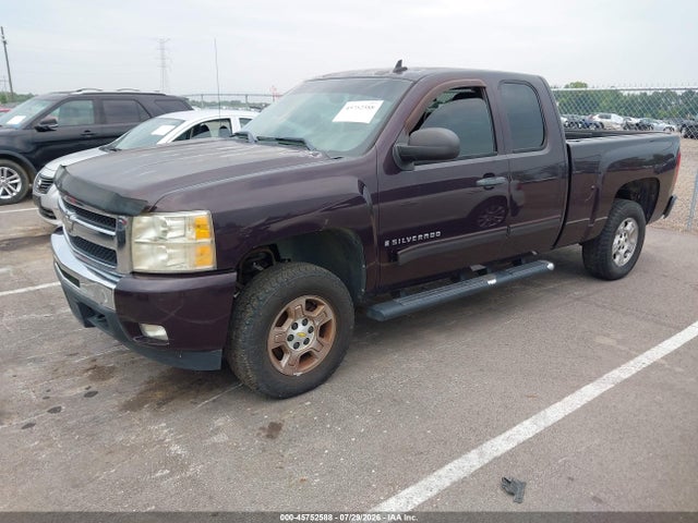 2009 Chevrolet SILVERADO 1500 LT 照片 2