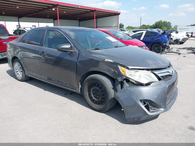 2013 TOYOTA CAMRY LE