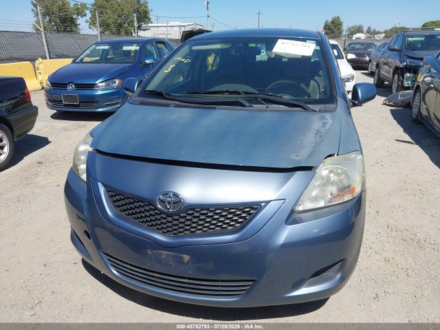 2012 Toyota YARIS 照片 6
