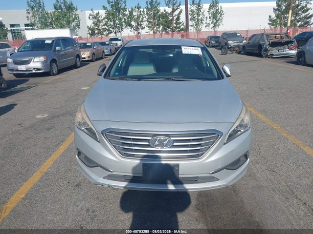 2016 Hyundai SONATA SE — миниатюра 12