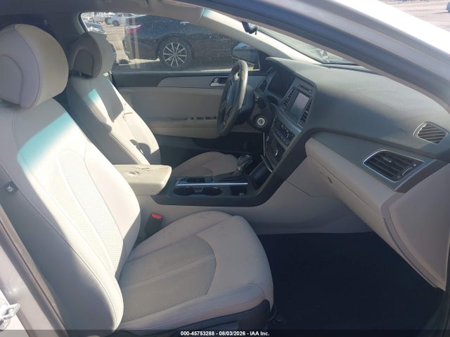 2016 Hyundai SONATA SE — фото 5