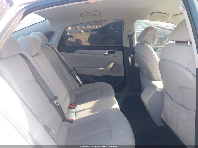 2016 Hyundai SONATA SE — фото 8