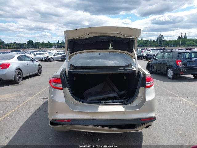 2017 FORD FUSION SE 16