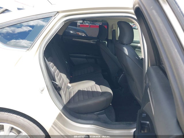 2017 FORD FUSION SE 8