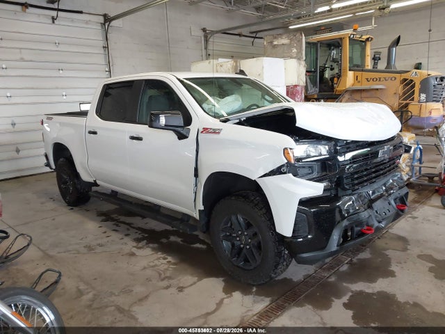 صورة 1 لـ 2021 Chevrolet SILVERADO 1500 4WD SHORT BED LT TRAIL BOSS