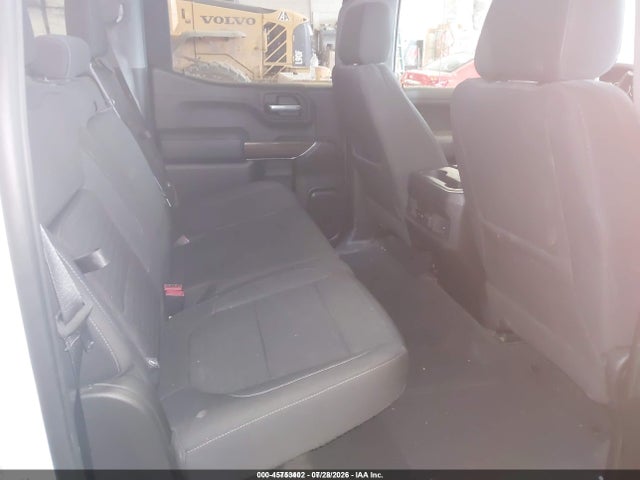 صورة 8 لـ 2021 Chevrolet SILVERADO 1500 4WD SHORT BED LT TRAIL BOSS