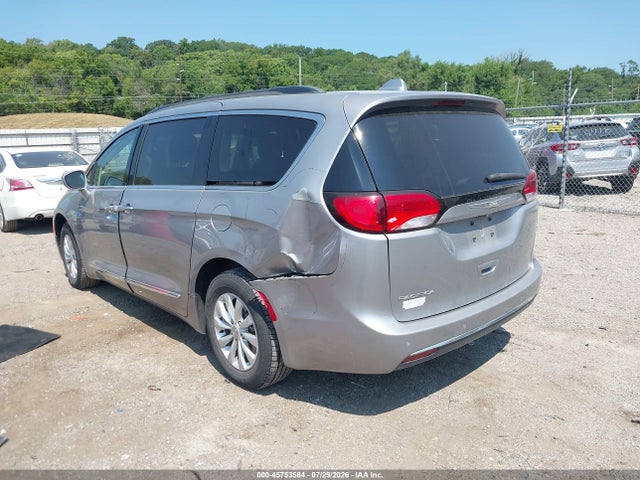 2017 CHRYSLER PACIFICA TOURING-L 6