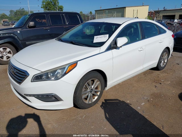 2015 Hyundai SONATA SE — фото 2
