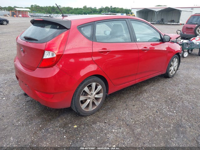 2014 Hyundai ACCENT SE — фото 4