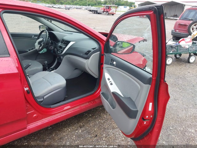 2014 Hyundai ACCENT SE — фото 5