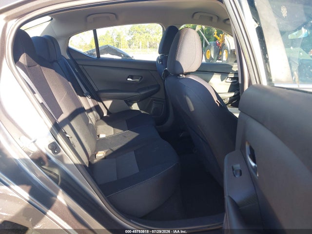 2021 NISSAN SENTRA SV XTRONIC CVT 8
