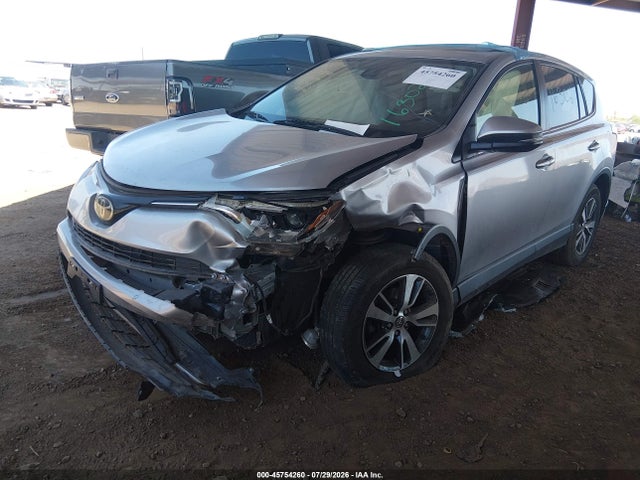 2018 TOYOTA RAV4 XLE 2