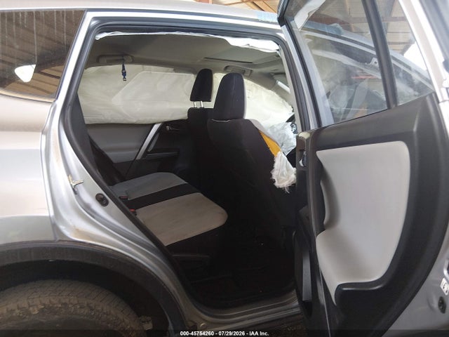 2018 TOYOTA RAV4 XLE 8