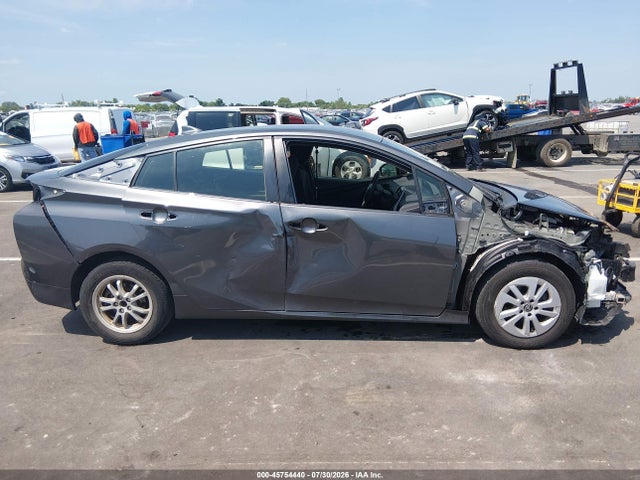 2017 TOYOTA PRIUS TWO 17