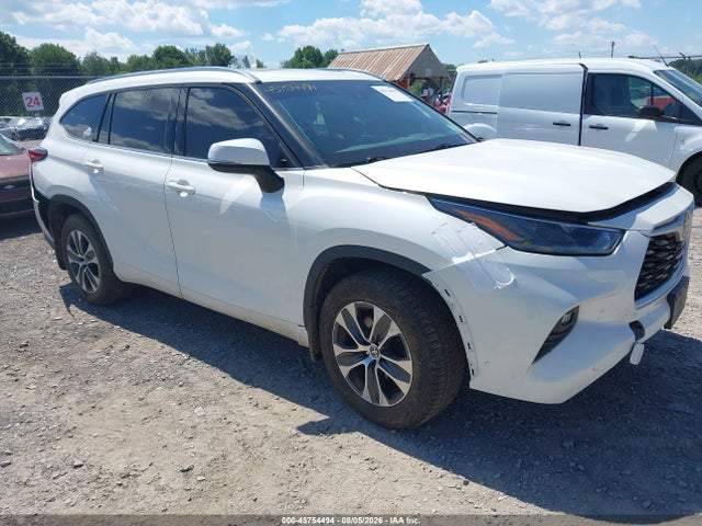 2021 TOYOTA HIGHLANDE XLE