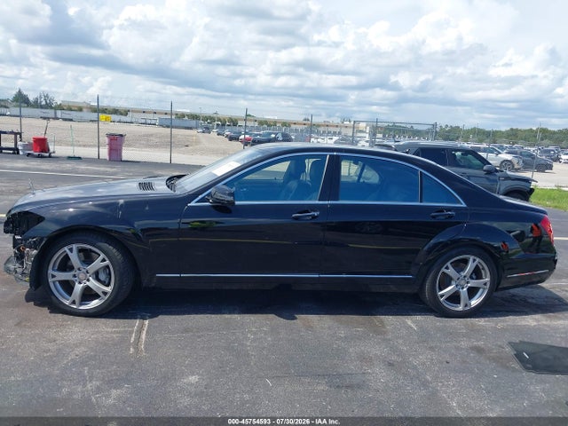 2013 Mercedes-BENZ S 550 — фото 15