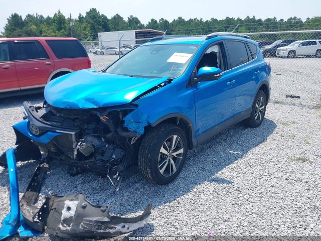 2017 TOYOTA RAV4 XLE 2