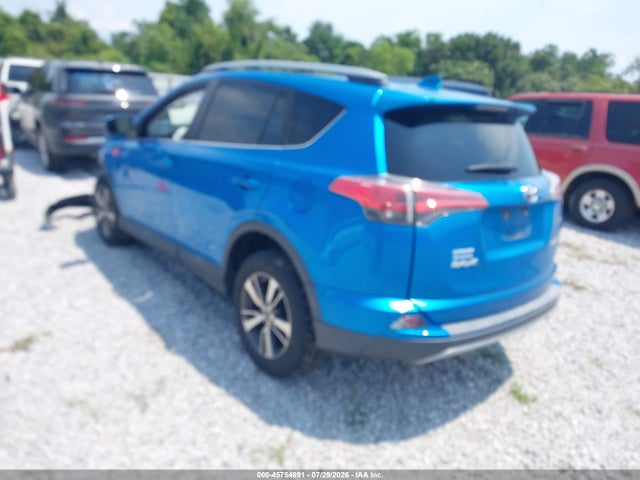 2017 TOYOTA RAV4 XLE 3