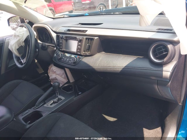 2017 TOYOTA RAV4 XLE 5