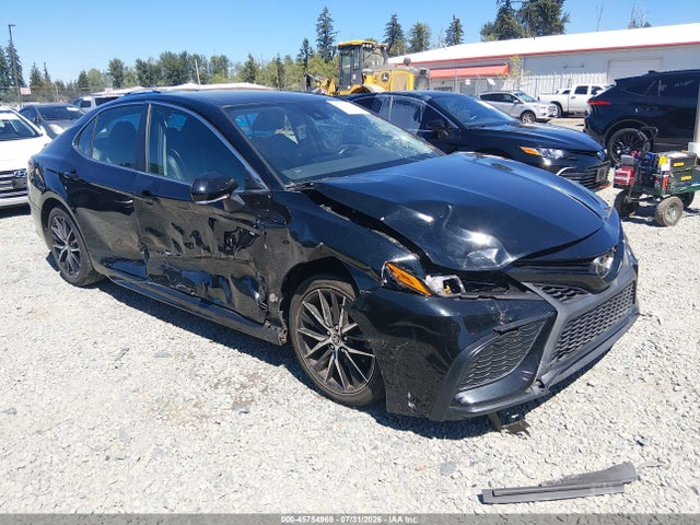 2022 TOYOTA CAMRY SE