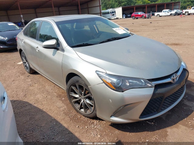 2015 TOYOTA CAMRY XSE