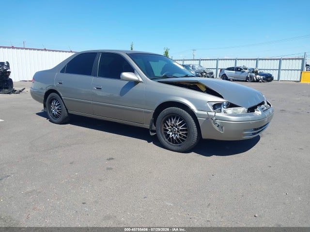 1998 TOYOTA CAMRY LE