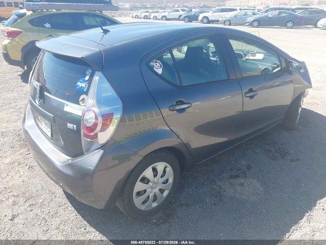 2014 Toyota PRIUS C ONE 照片 4