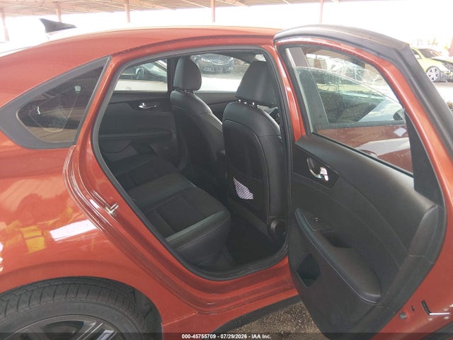 2021 KIA FORTE GT-LINE 8