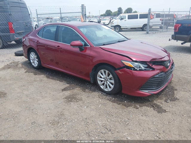 2018 TOYOTA CAMRY LE